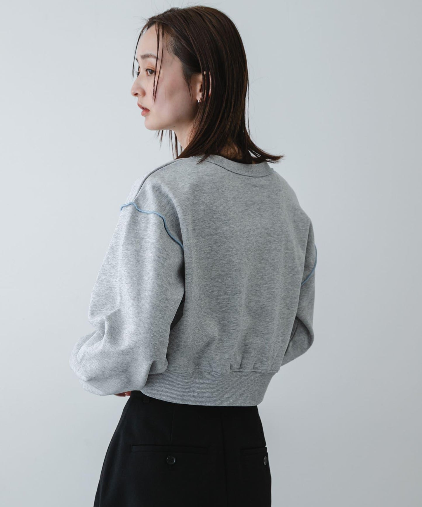 領口開衩 衛衣上衣