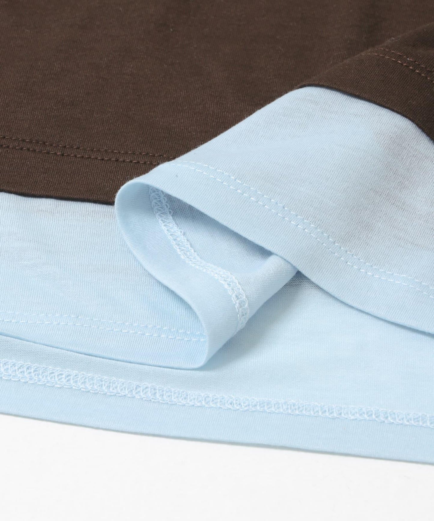 配色疊穿設計合身上衣