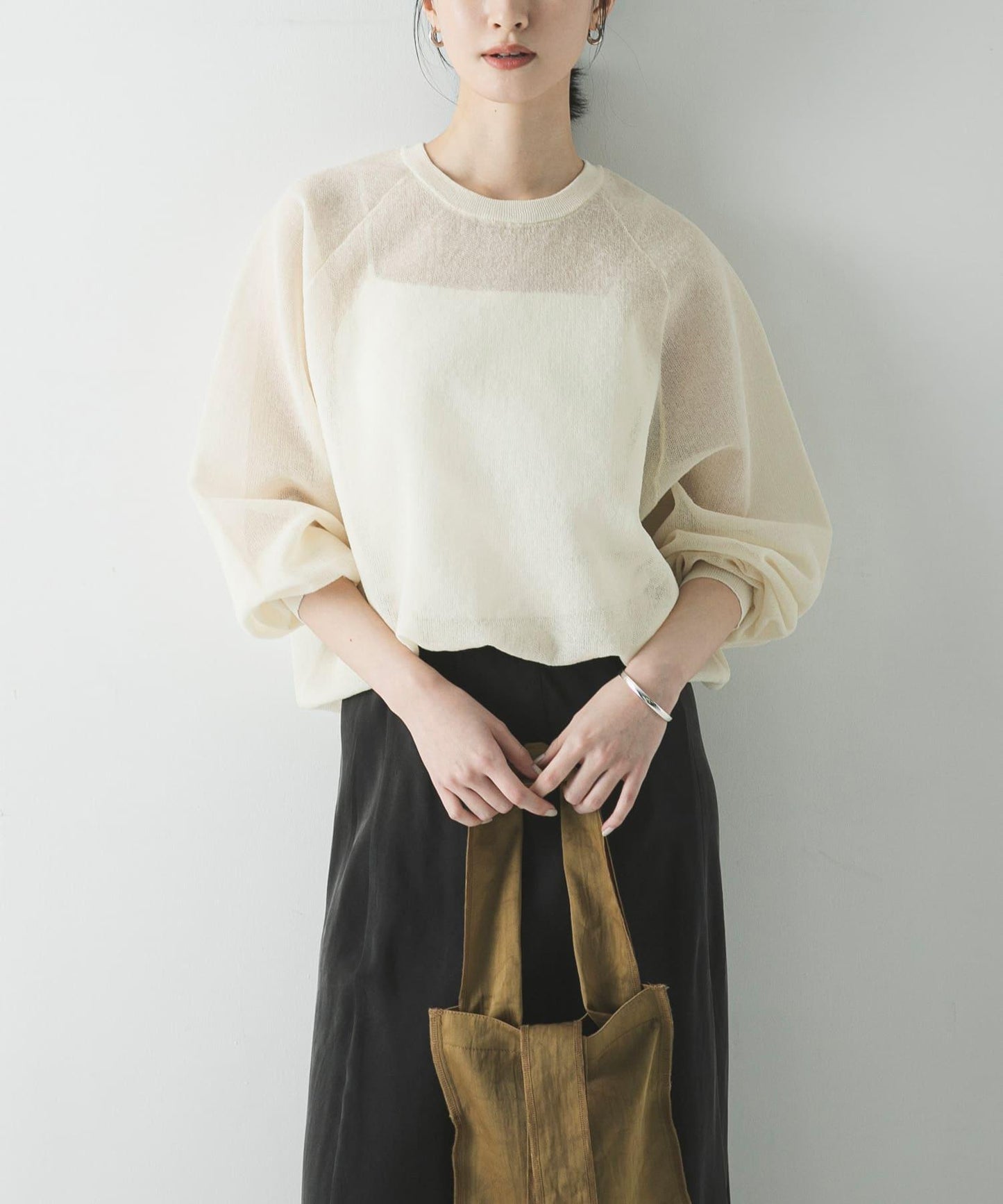 亞麻混海綿感針織上衣