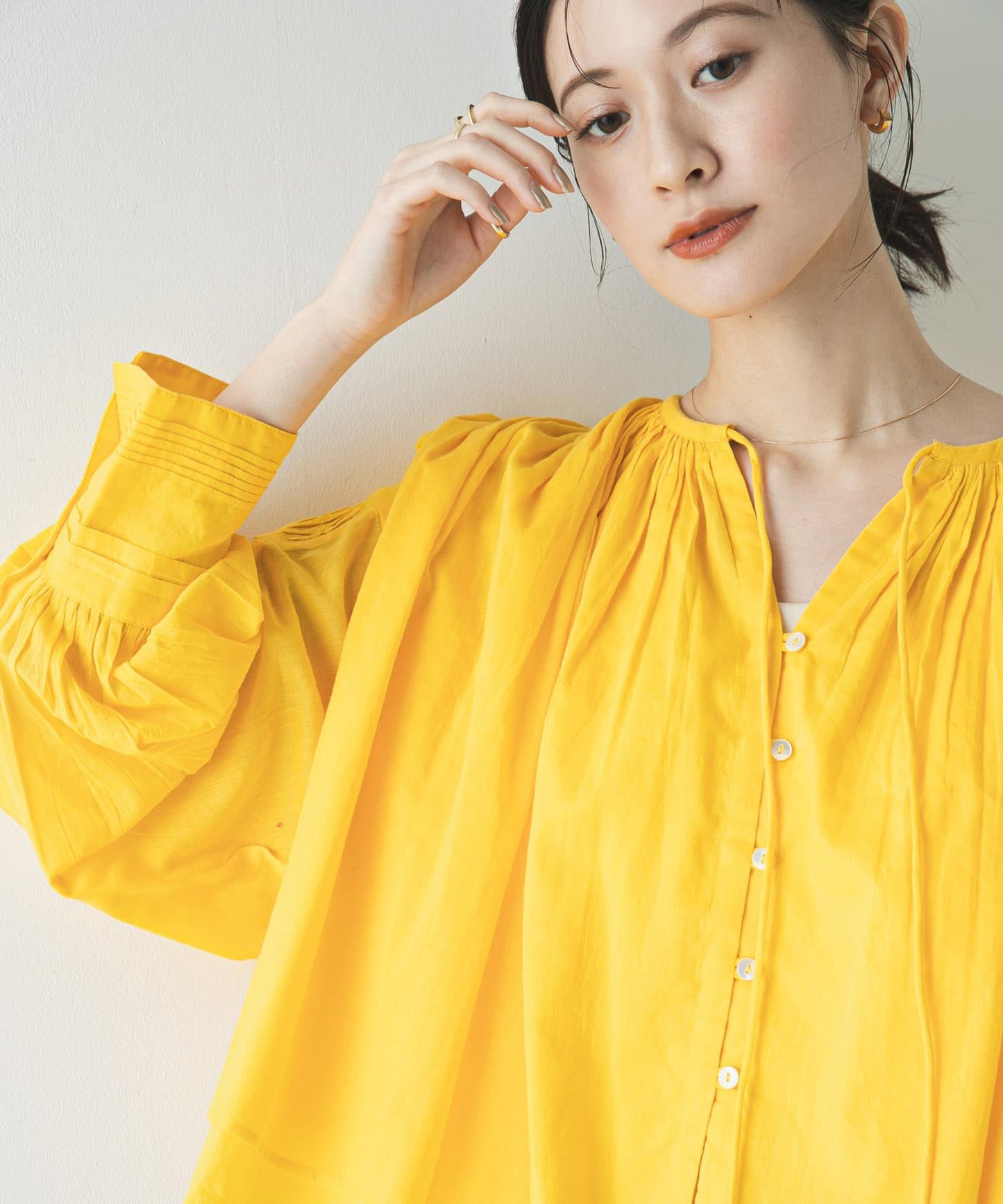 棉質薄紗褶皺短款襯衫