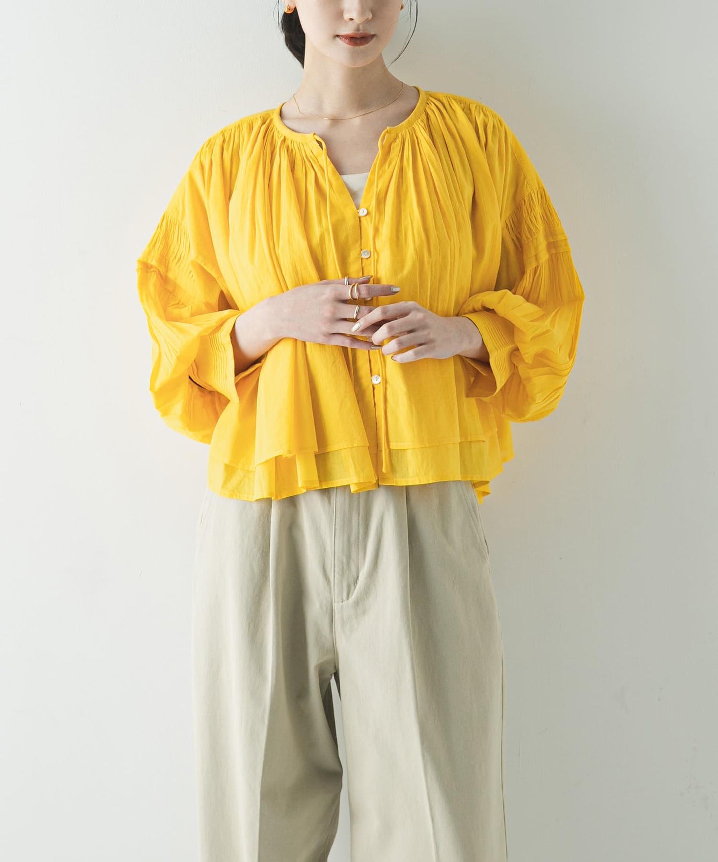 棉質薄紗褶皺短款襯衫