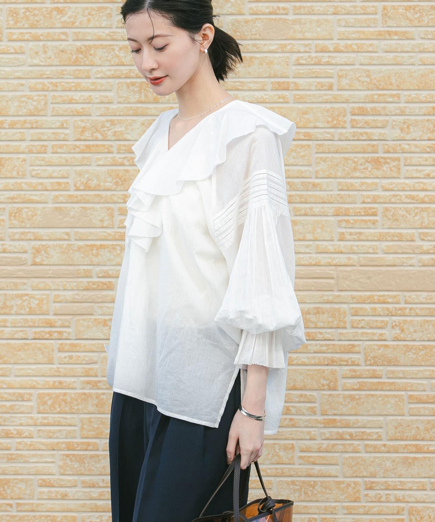 棉質薄紗荷葉邊襯衫