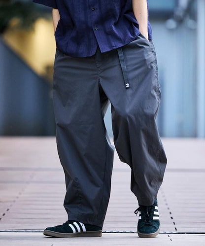 Easy Care Fabric 吸水速幹 防紫外線 寬鬆版型 聚酯斜紋布 攀巖褲