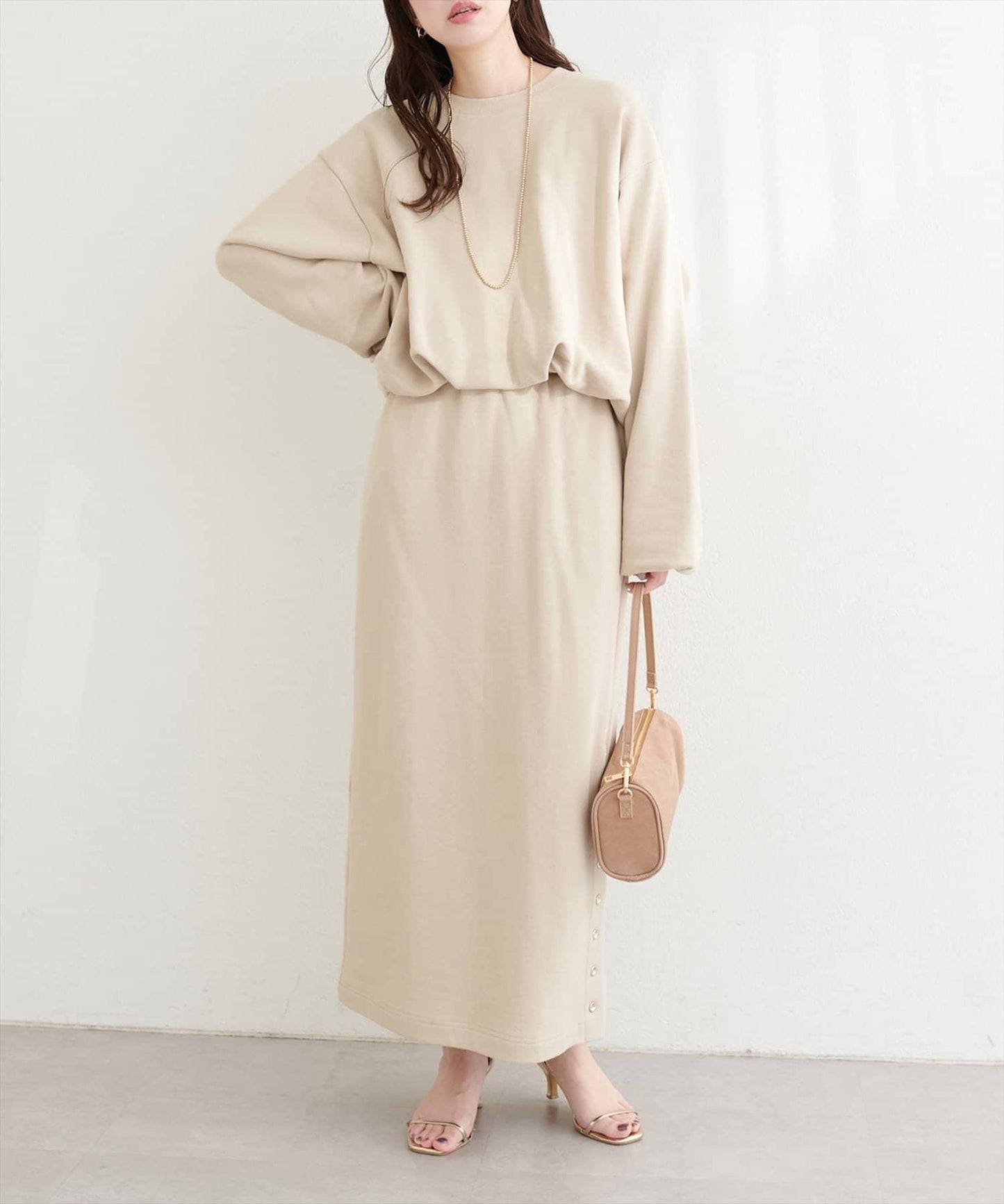 開叉按扣窄版半身裙