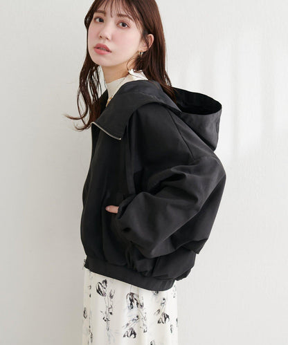 連帽短款山系夾克