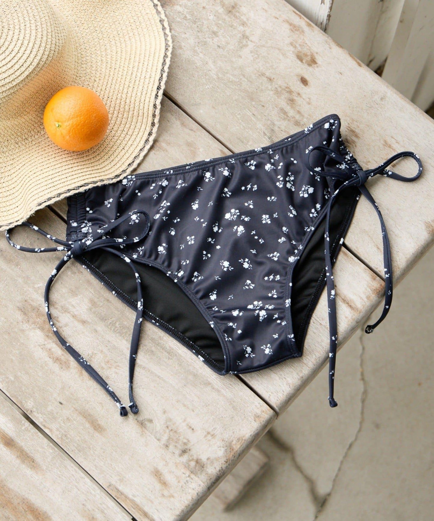 Chico 側邊繫帶 休閒短褲