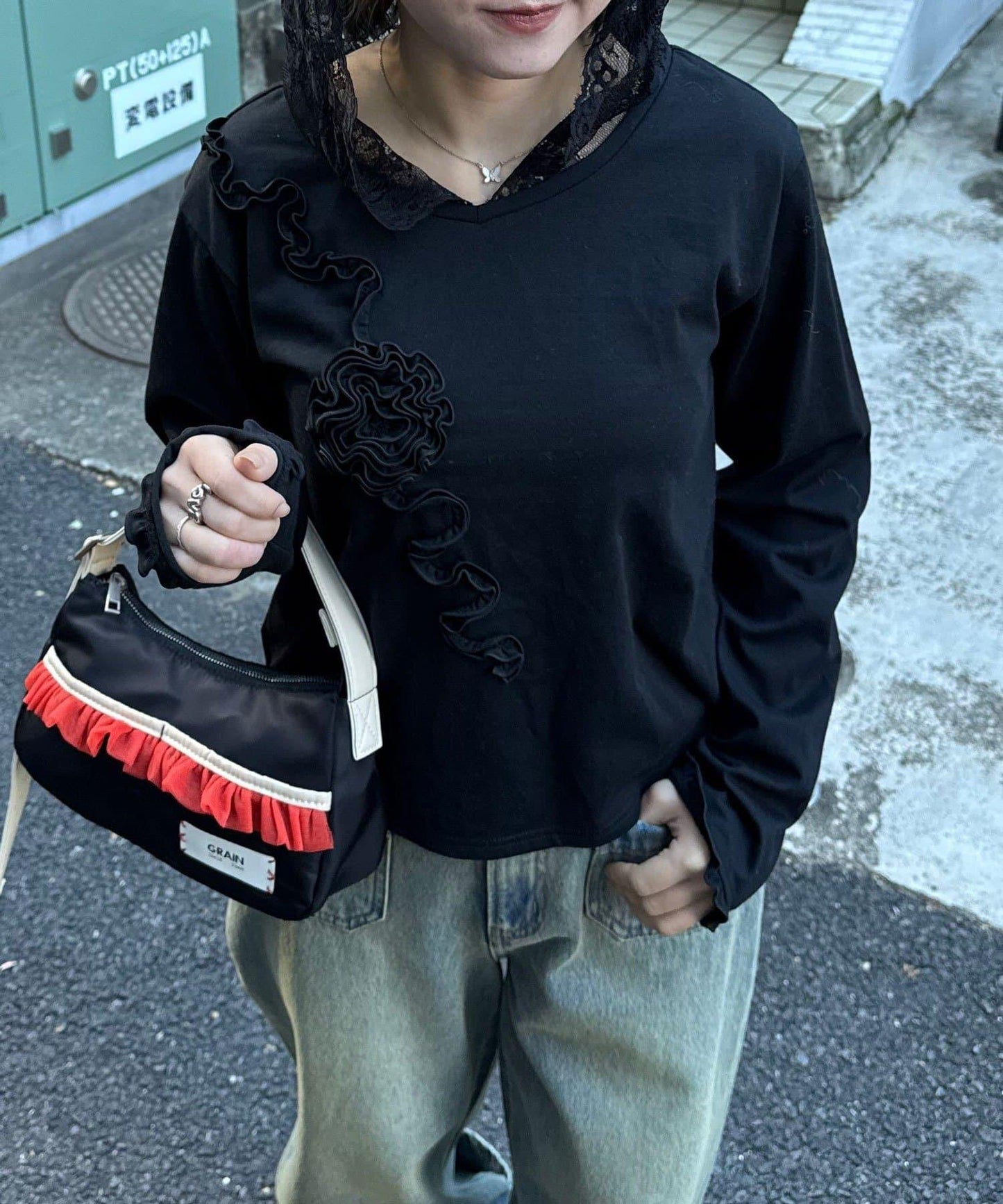 玫瑰荷葉蕾絲連帽薄紗上衣