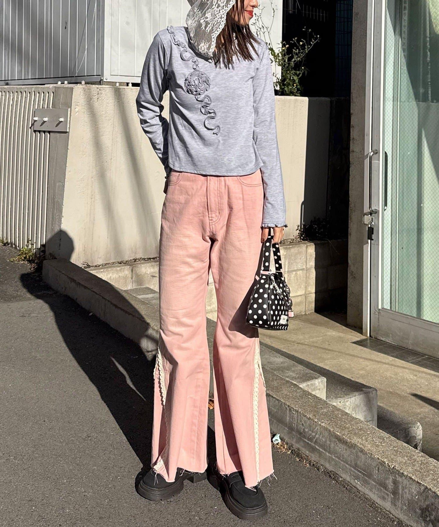 玫瑰荷葉蕾絲連帽薄紗上衣