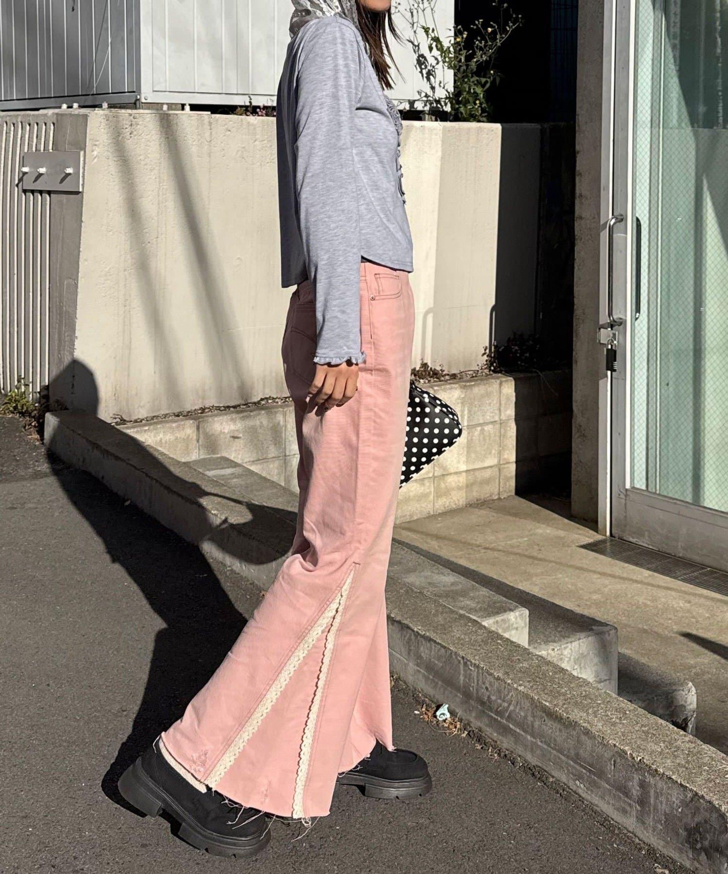 玫瑰荷葉蕾絲連帽薄紗上衣