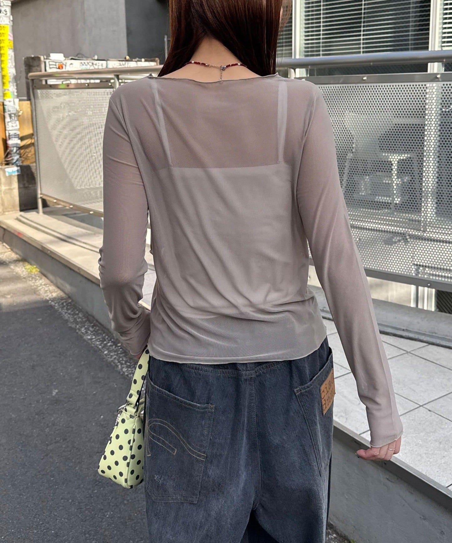分層設計 網紗Logo 上衣