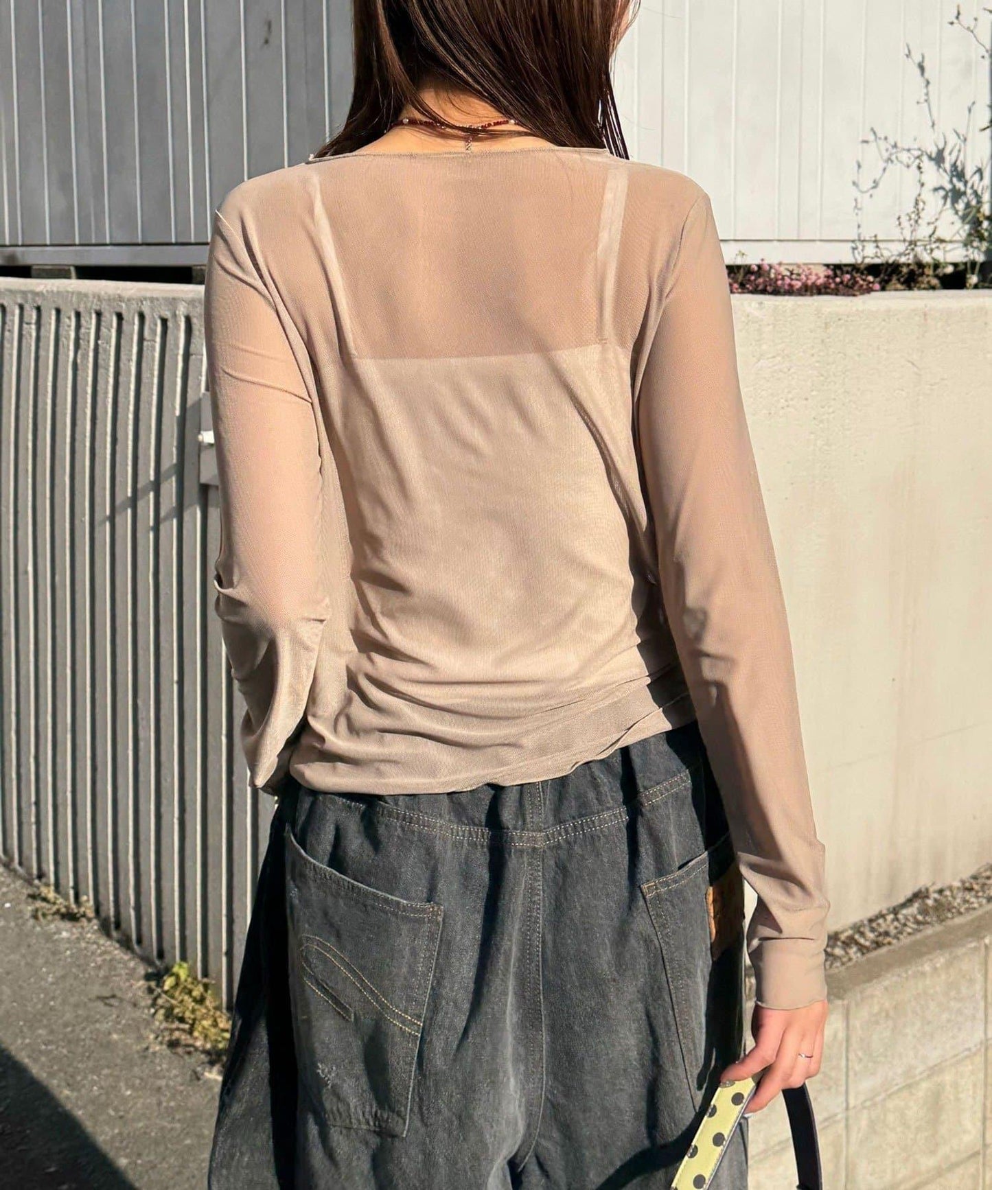 分層設計 網紗Logo 上衣