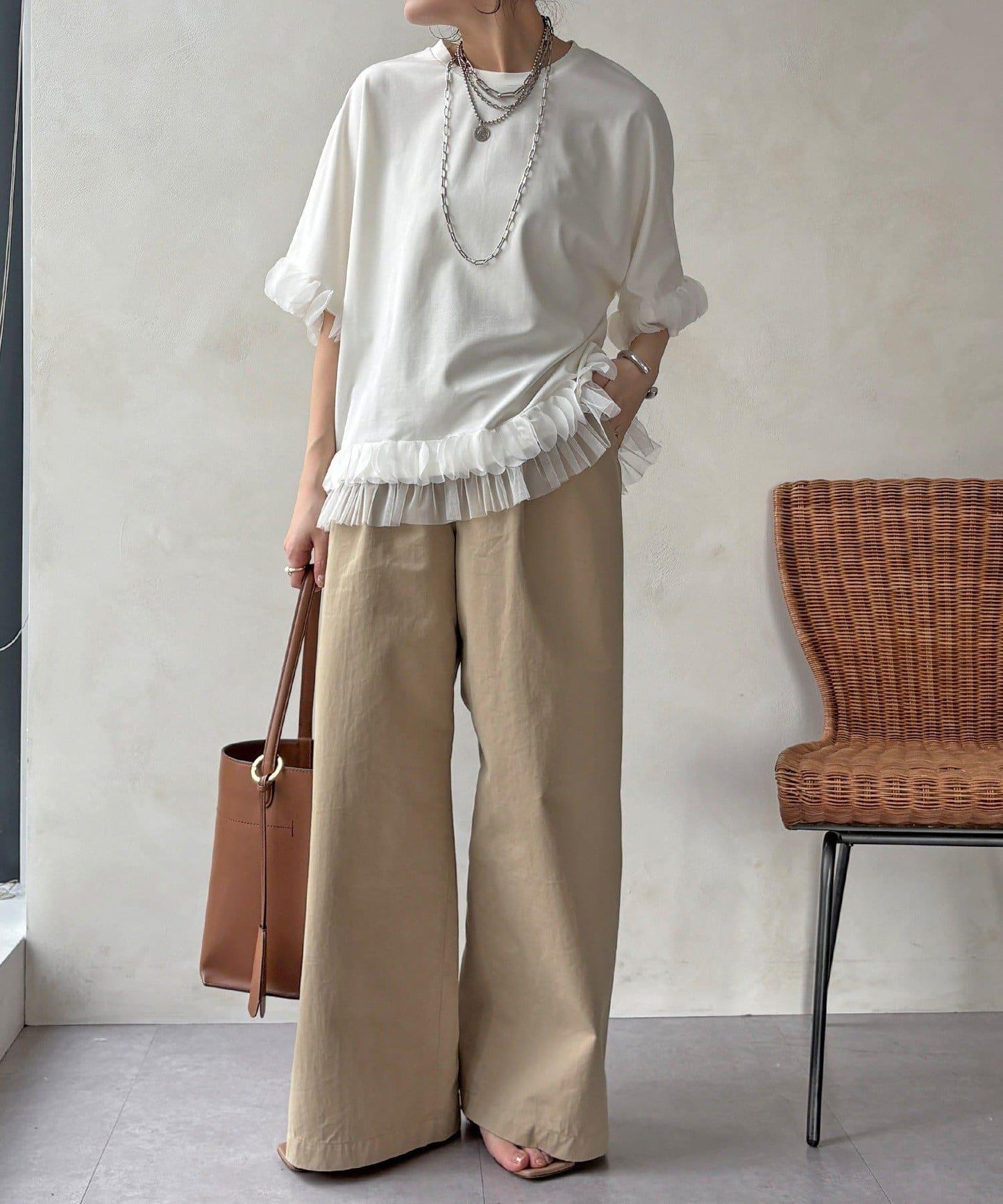 拼接荷葉邊上衣