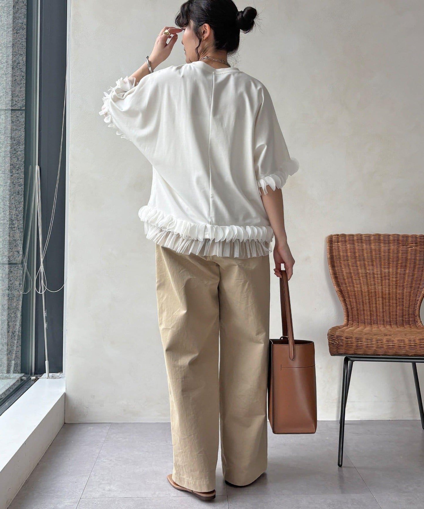 拼接荷葉邊上衣