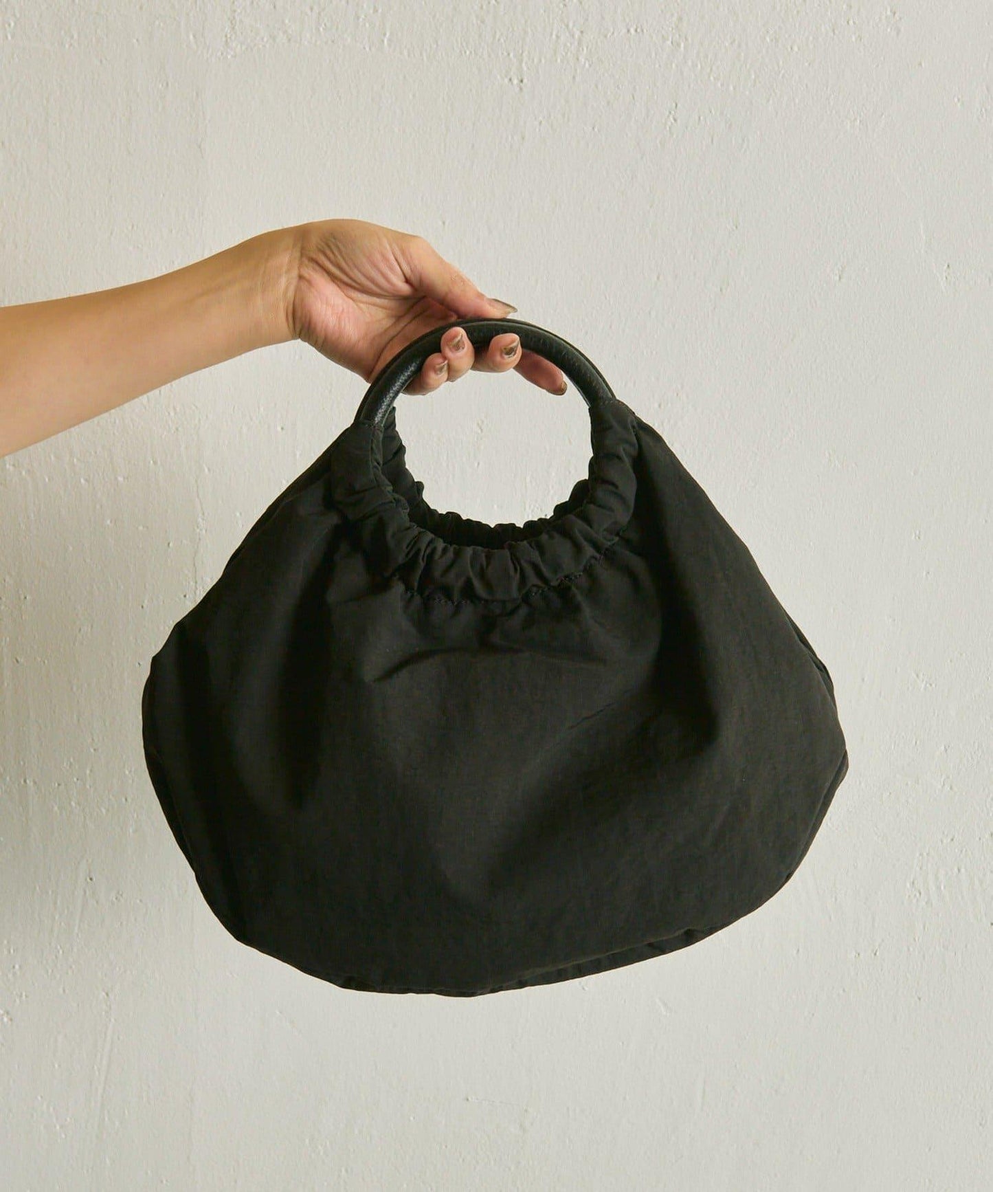 《撥水/便利な2WAY》 半圓包