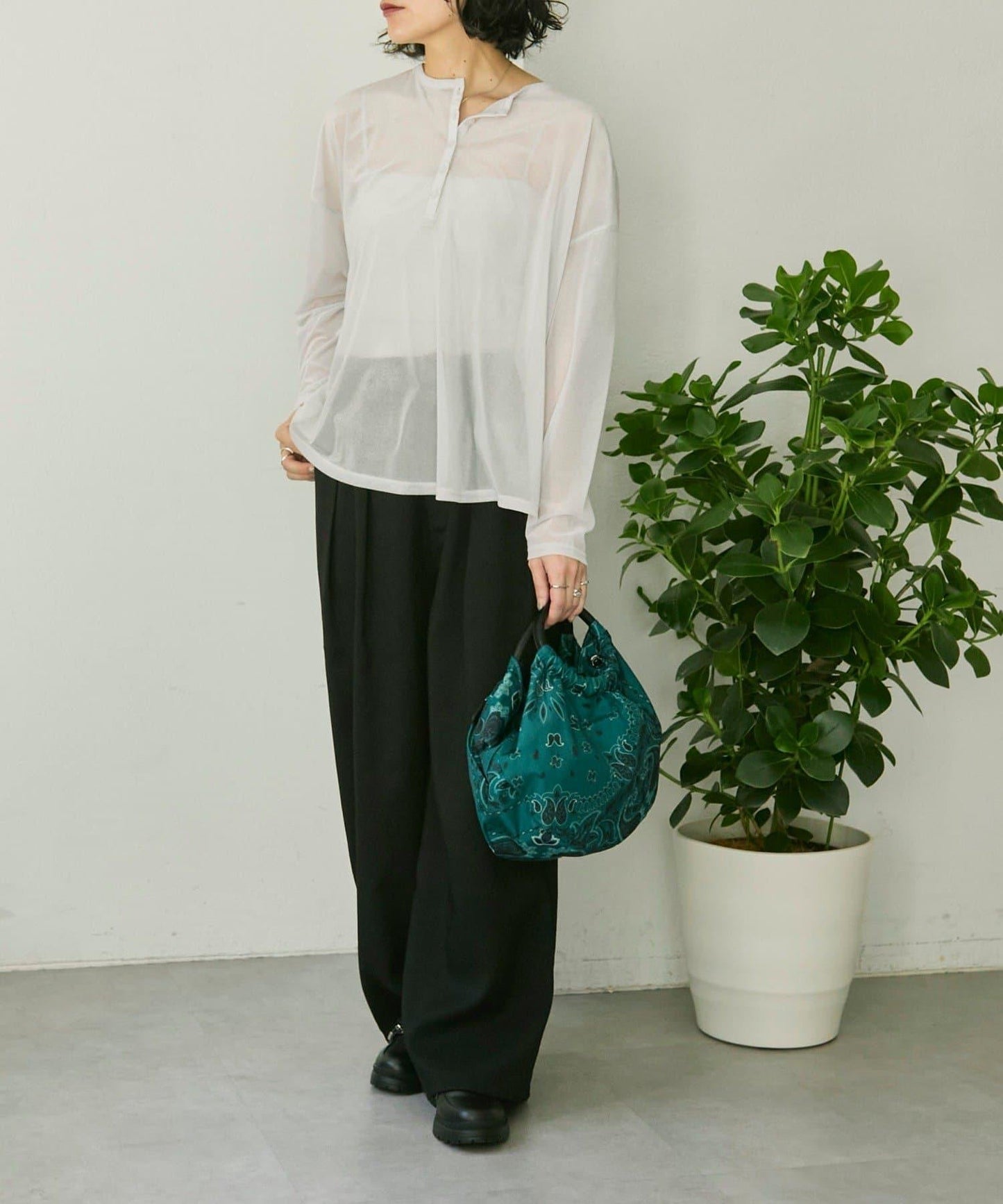 《撥水/便利な2WAY》 半圓包