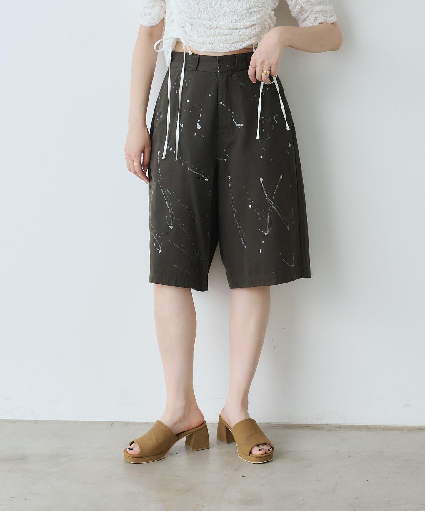 Kastane 手繪棉斜紋休閒短褲