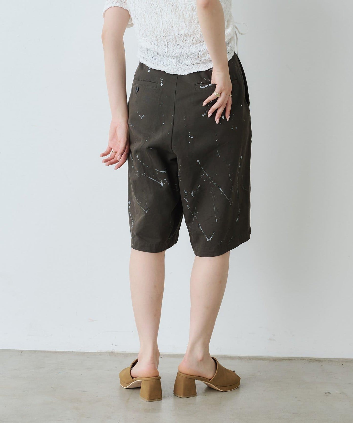 Kastane 手繪棉斜紋休閒短褲