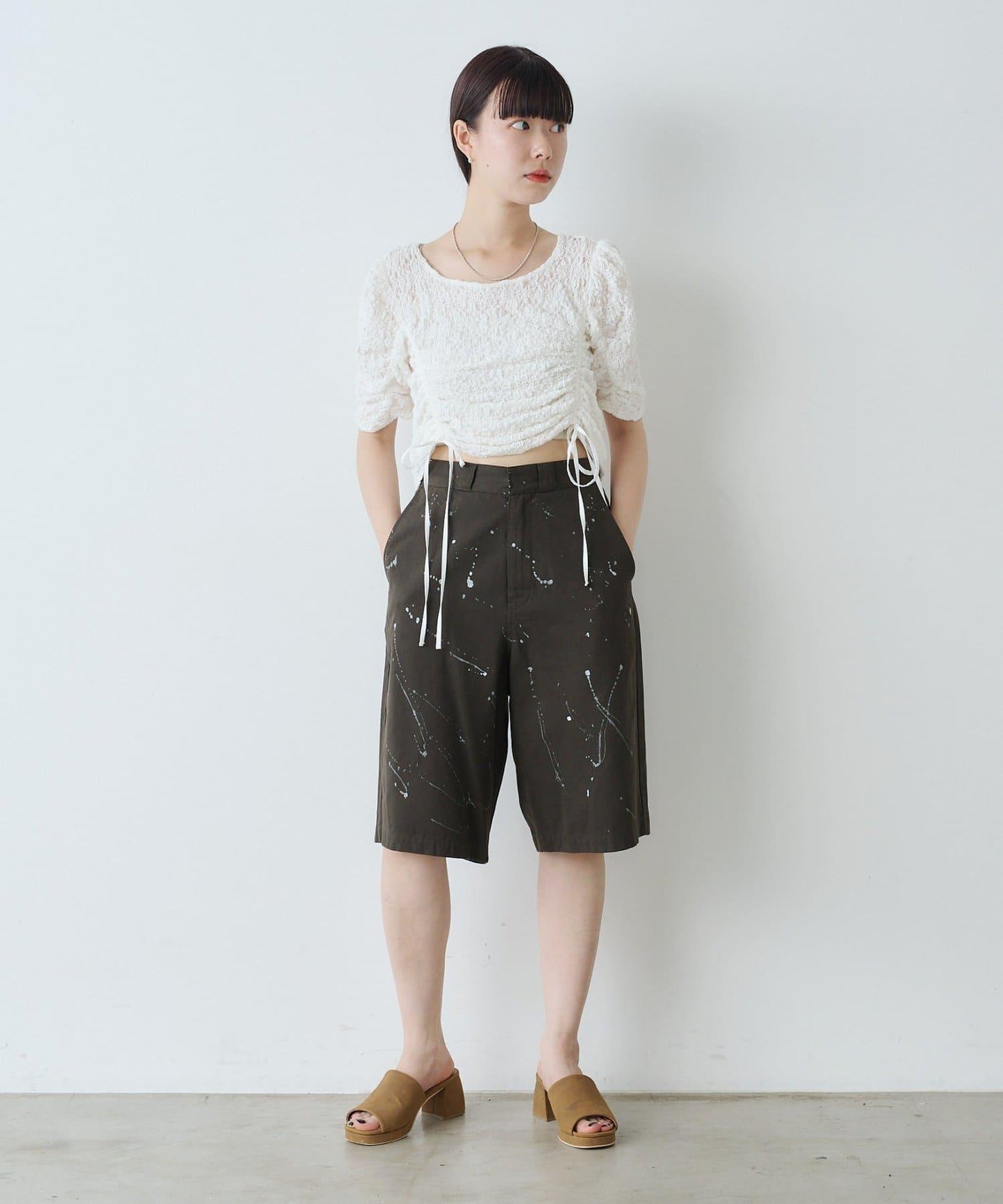 Kastane 手繪棉斜紋休閒短褲