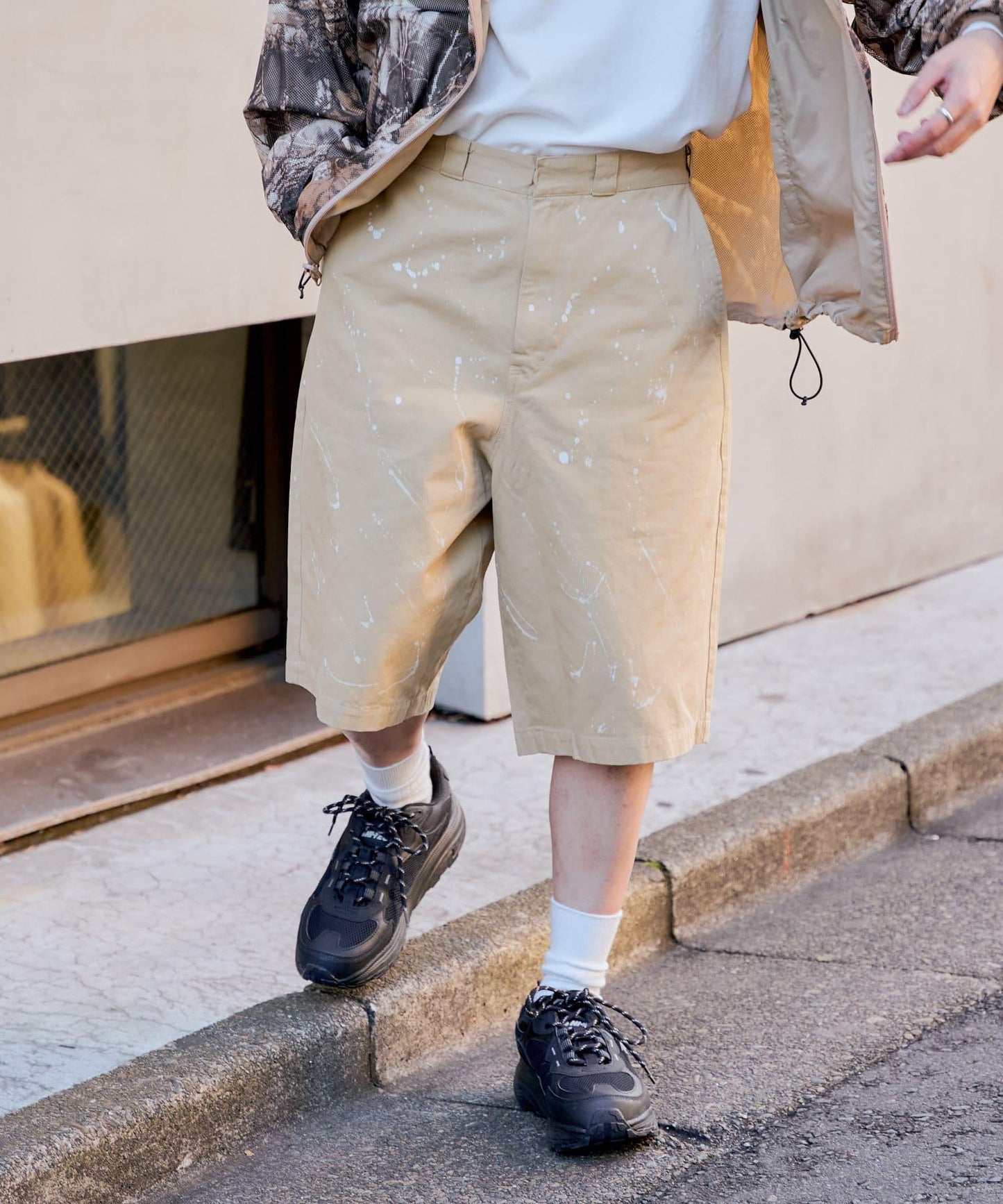 Kastane 手繪棉斜紋休閒短褲