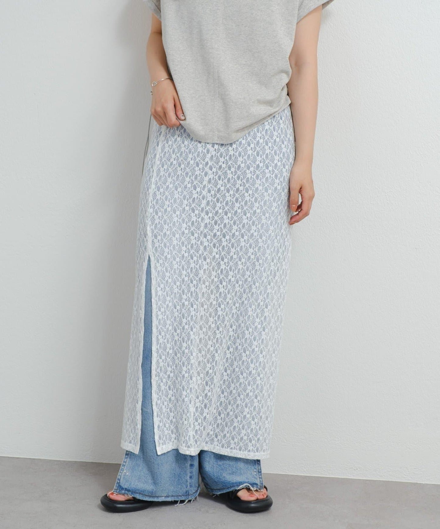 Kastane B 蕾絲開叉半身裙