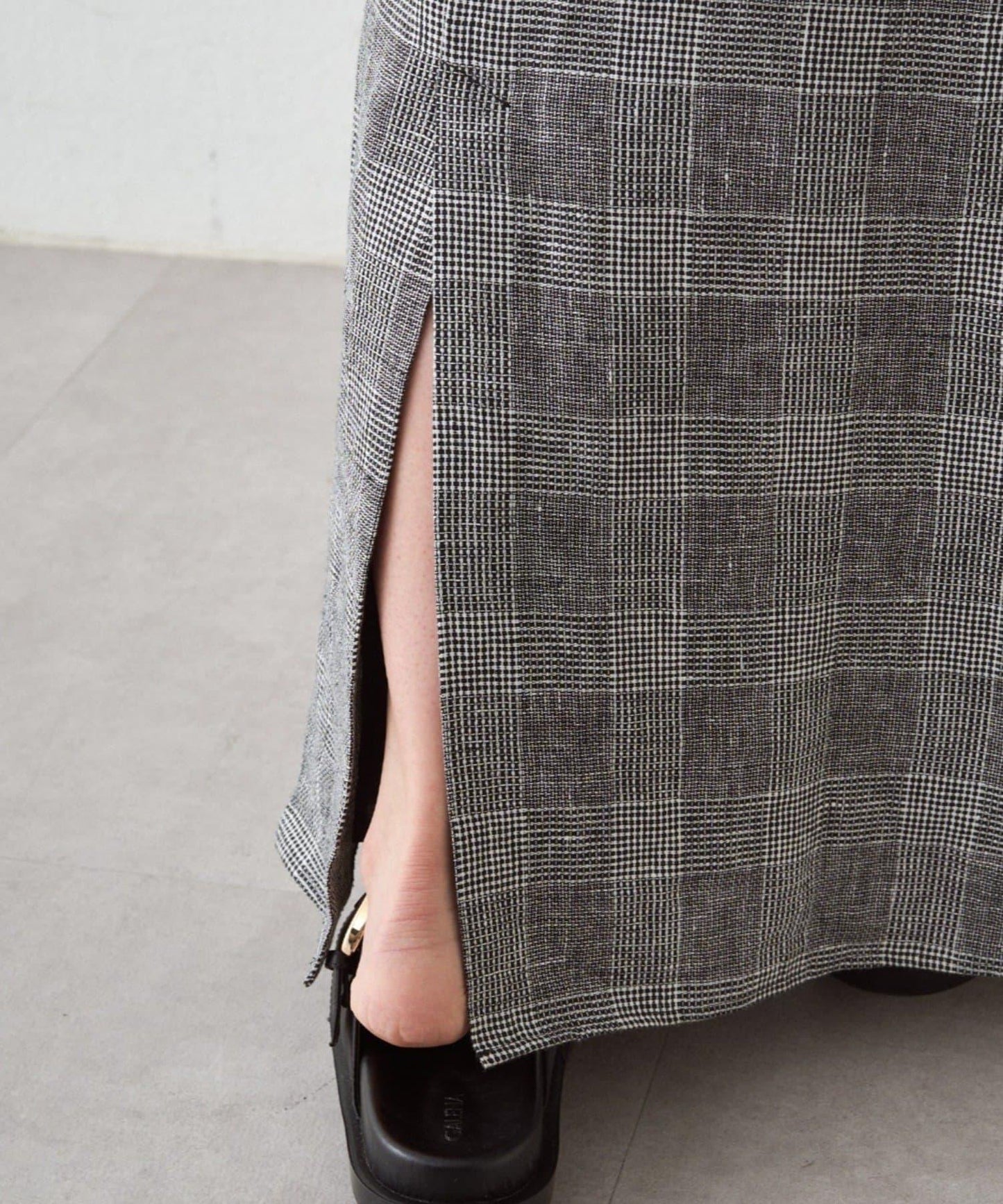 格紋亞麻吊帶連衣裙