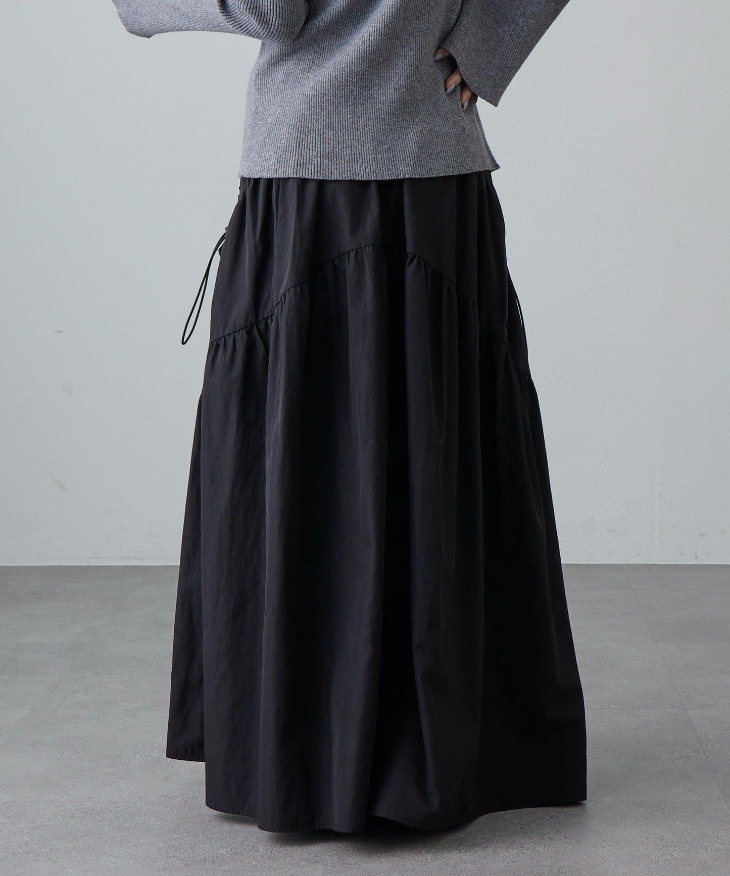 大口袋抽褶半身裙