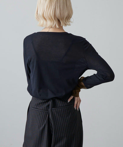 袖部抽褶設計 套頭上衣