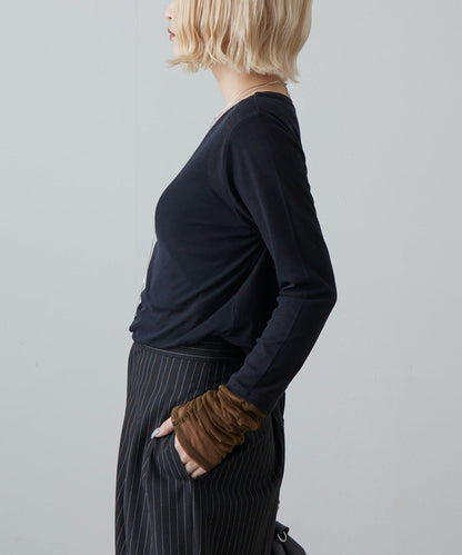 袖部抽褶設計 套頭上衣