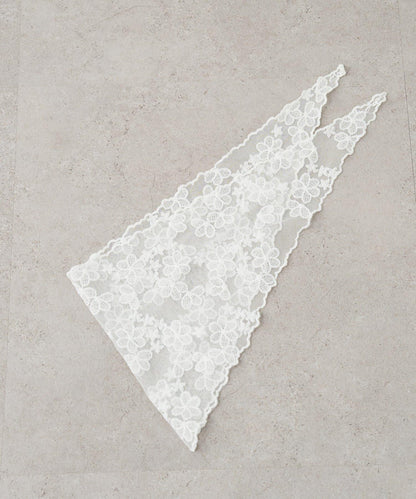 花卉蕾絲設計絲巾