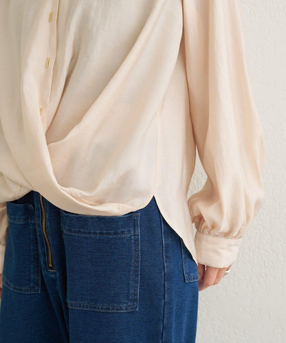 條形扣裹身設計襯衫