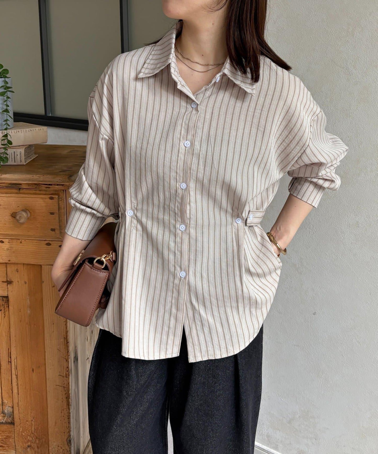 腰帶設計 條紋圖案 襯衫