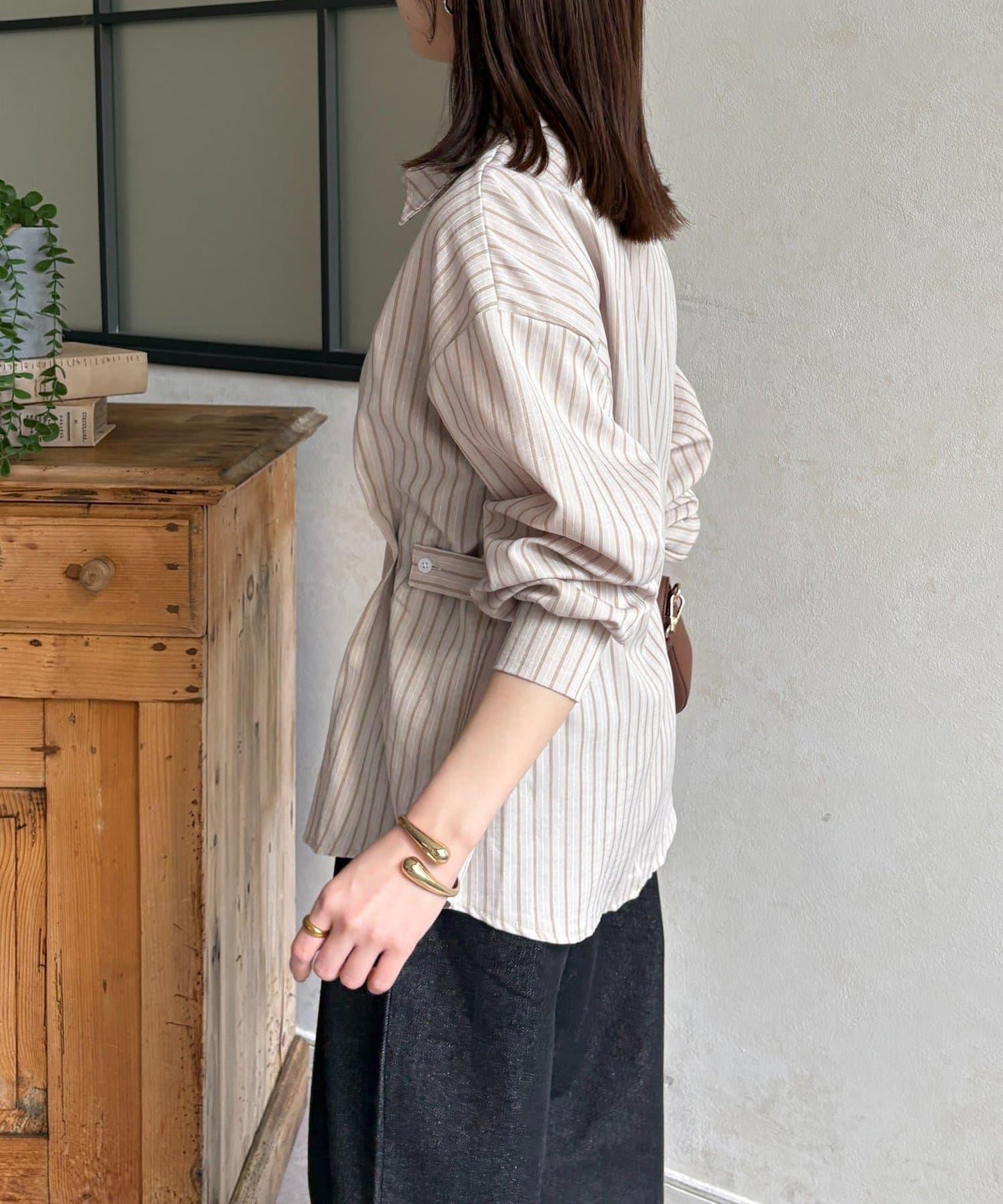 腰帶設計 條紋圖案 襯衫