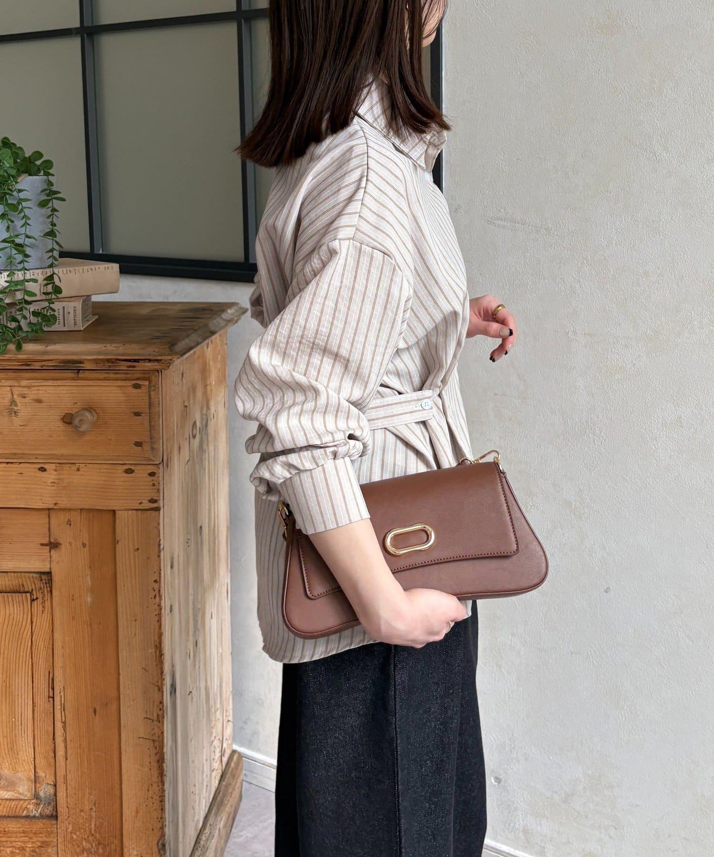 腰帶設計 條紋圖案 襯衫