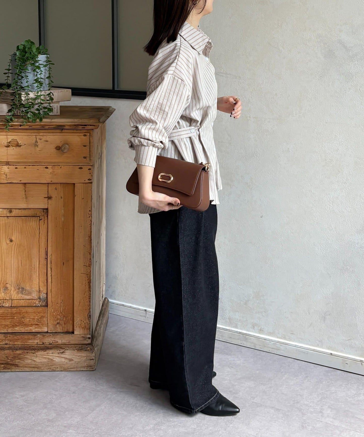 腰帶設計 條紋圖案 襯衫