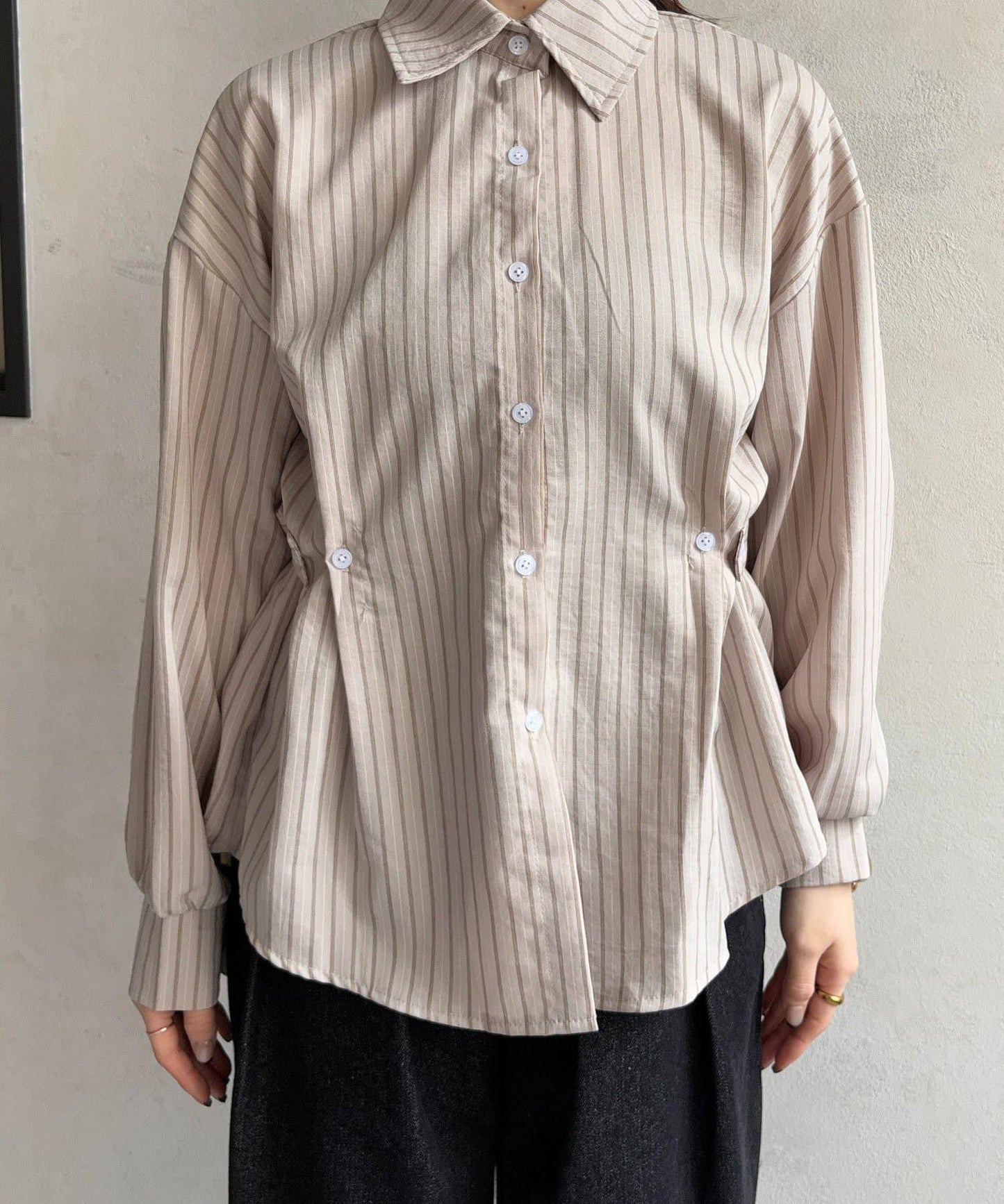 腰帶設計 條紋圖案 襯衫