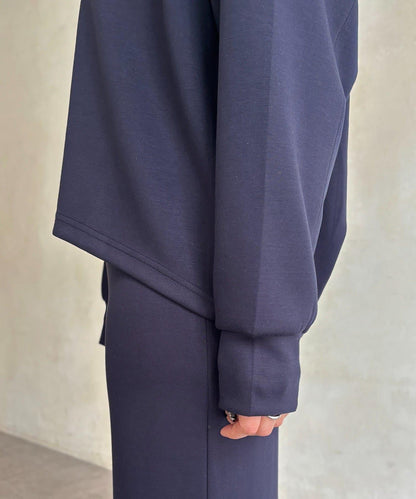 繭型套頭上衣＋窄擺半身裙套裝