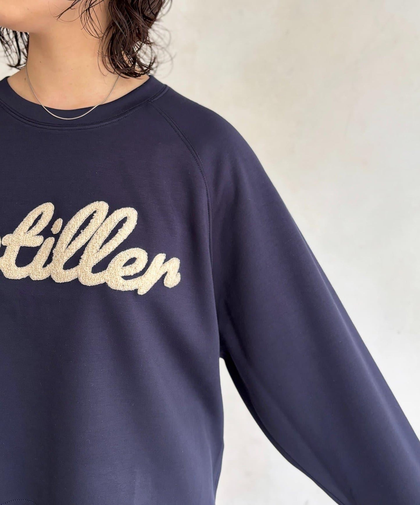 繭型套頭上衣＋窄擺半身裙套裝