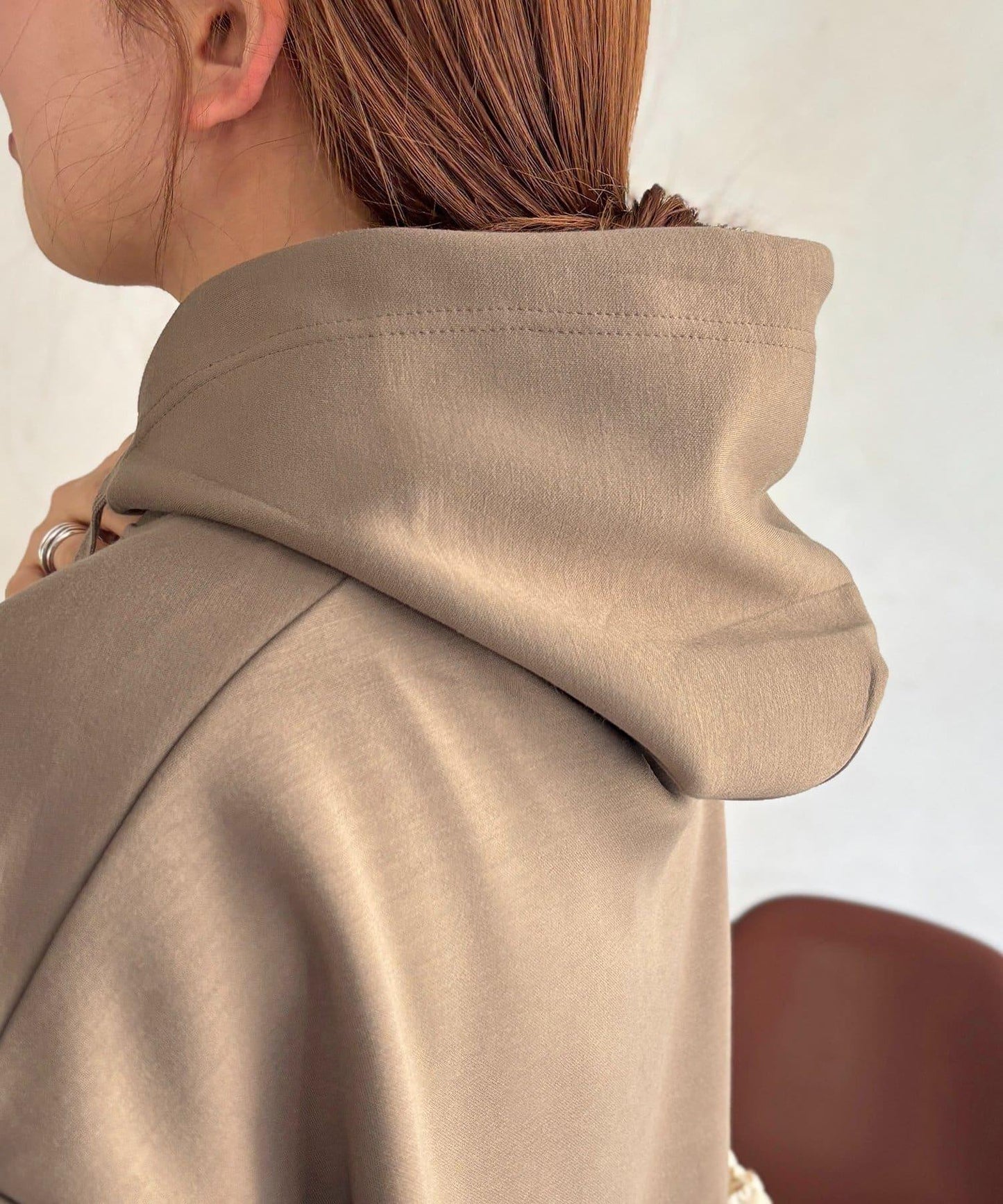 連帽衛衣配窄版半身裙套裝