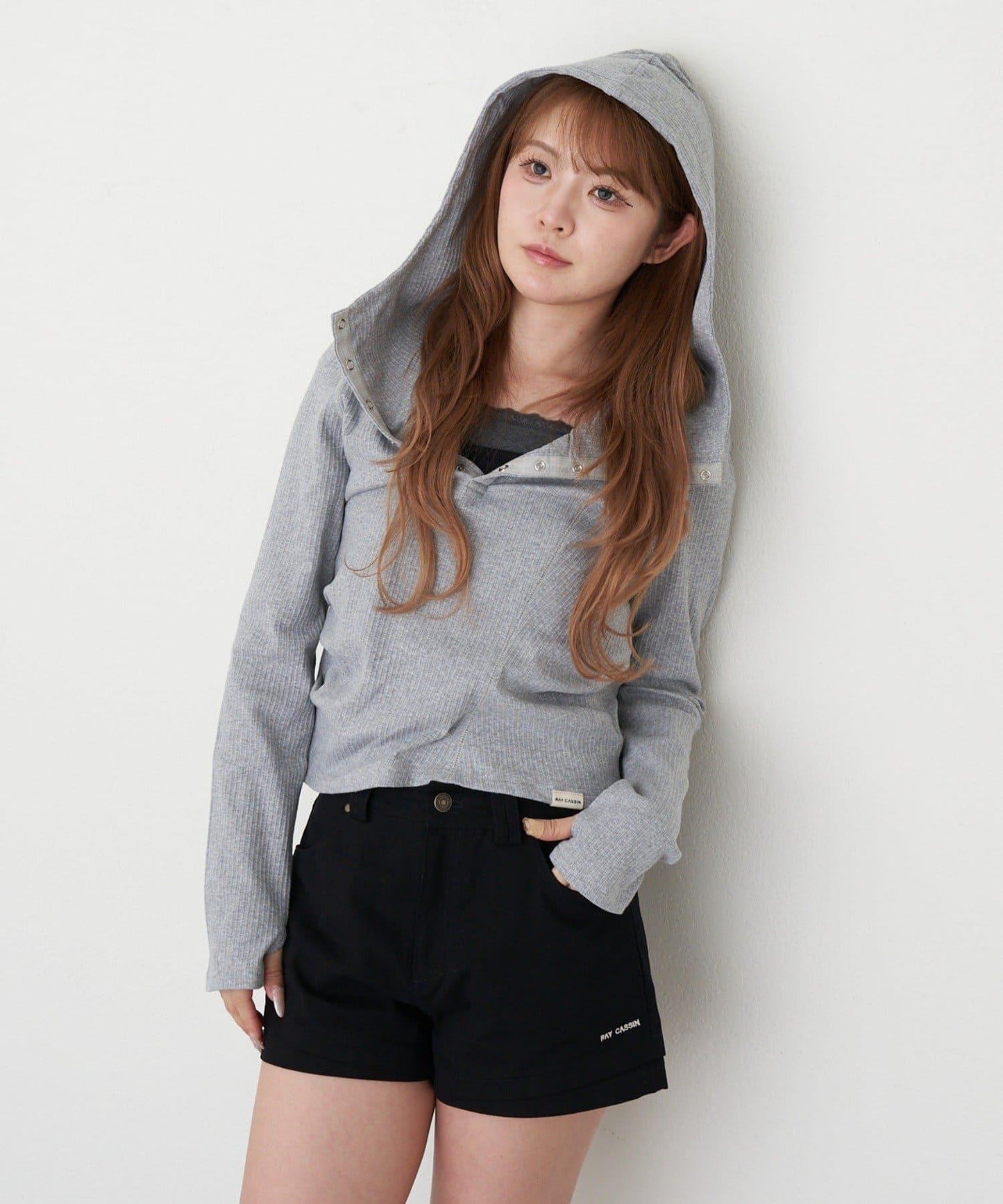 連帽亨利領長袖T恤