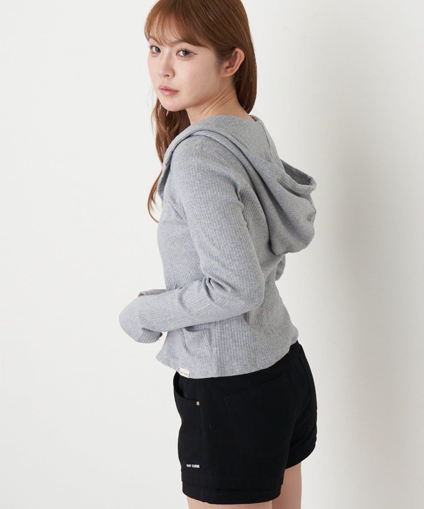 連帽亨利領長袖T恤