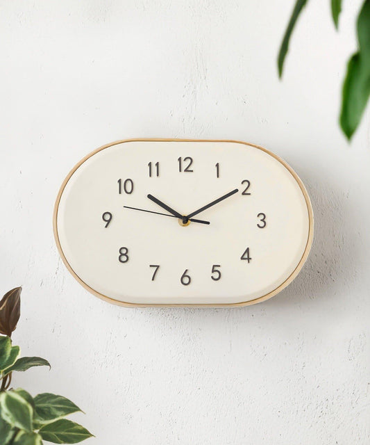 浮雕橢圓設計掛鐘