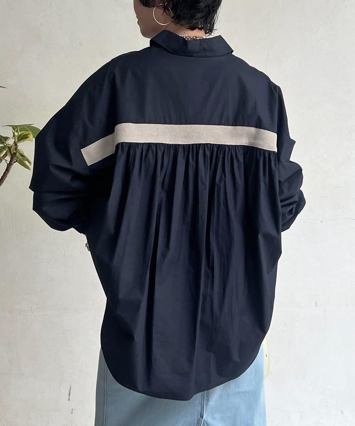 後背拼接設計襯衫