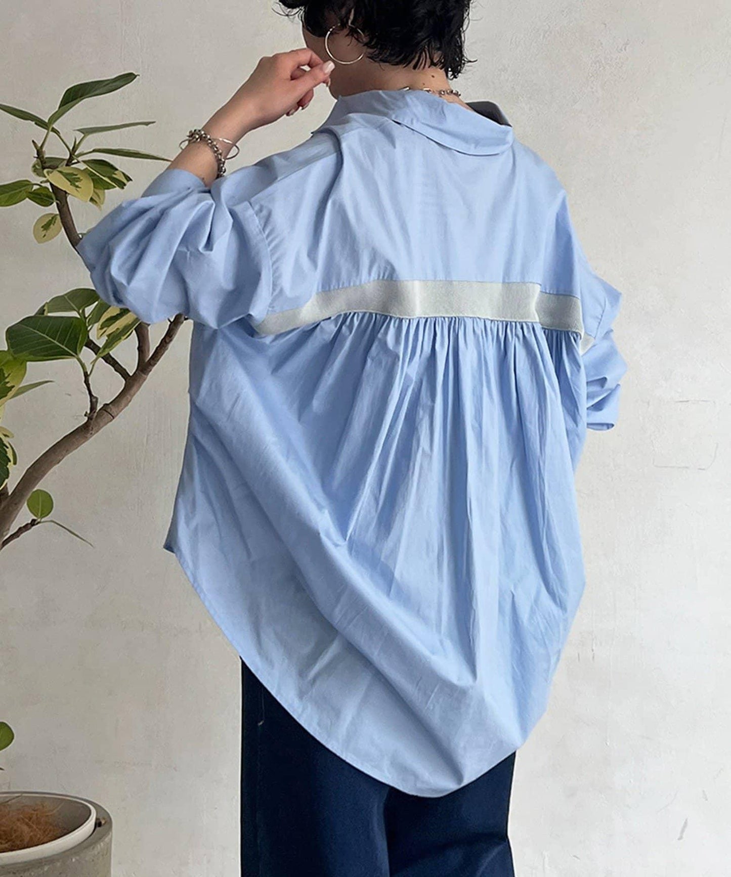 後背拼接設計襯衫
