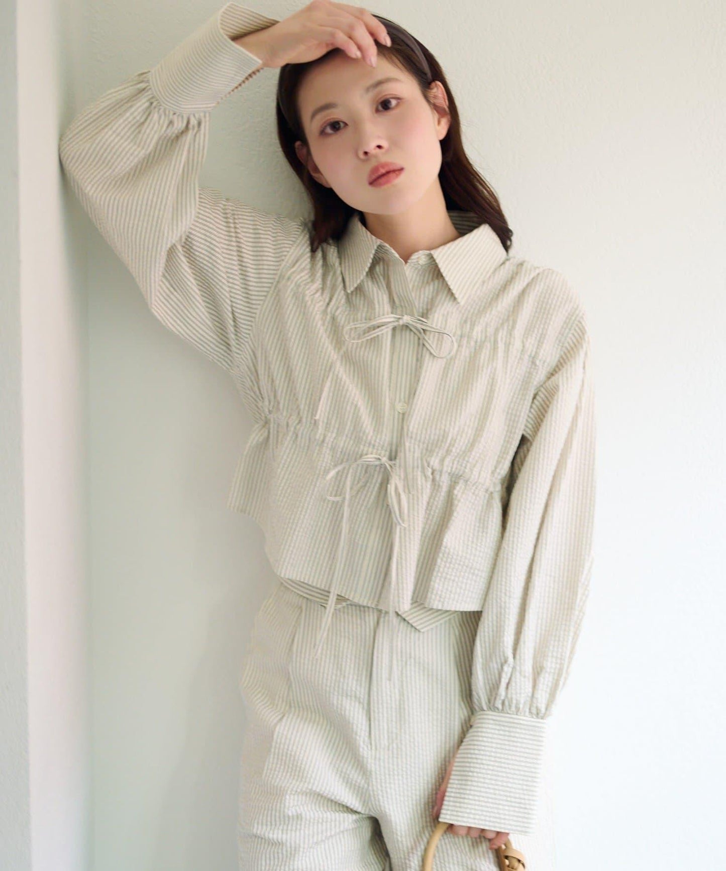 前蝴蝶結條紋襯衫