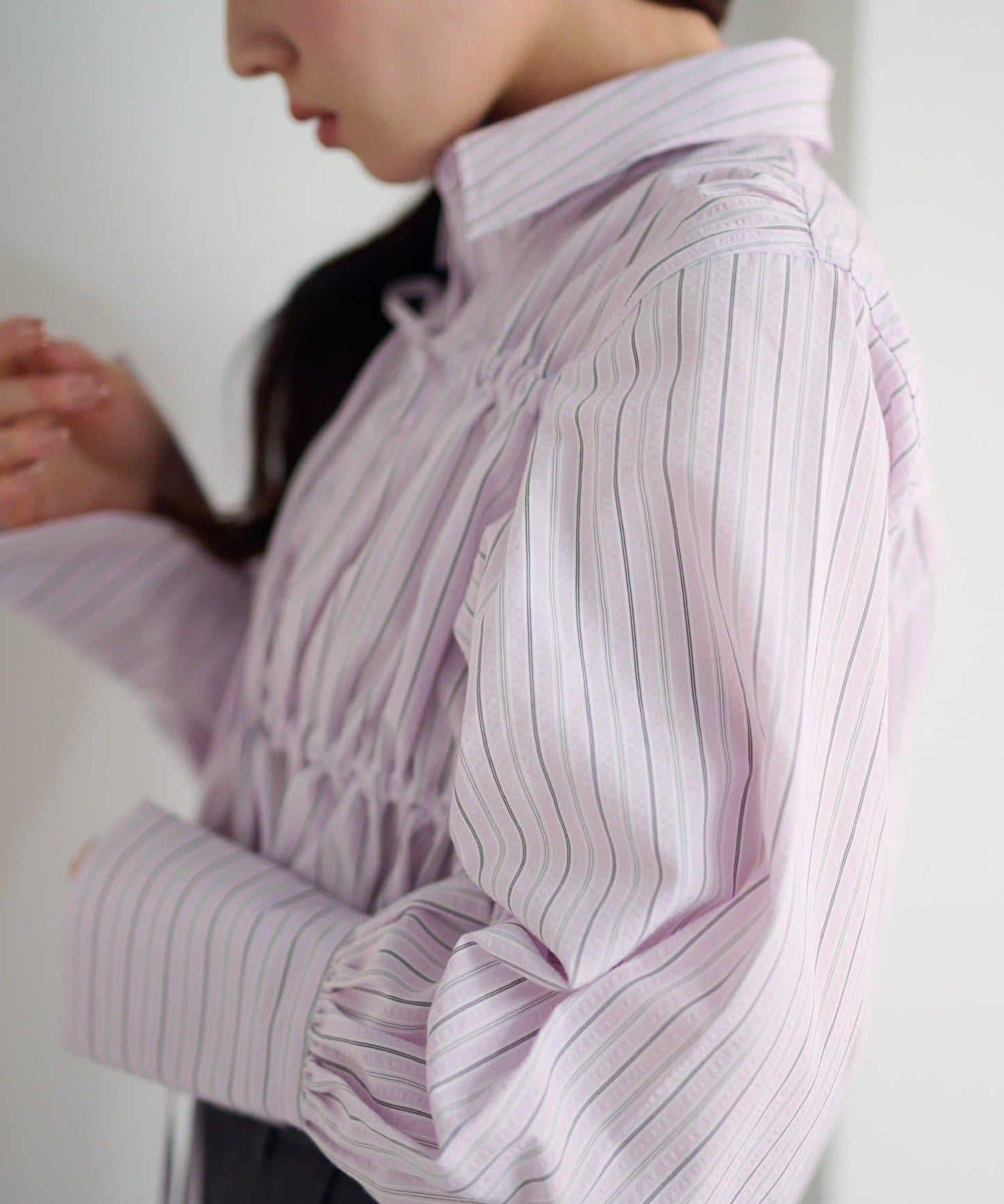 前蝴蝶結條紋襯衫