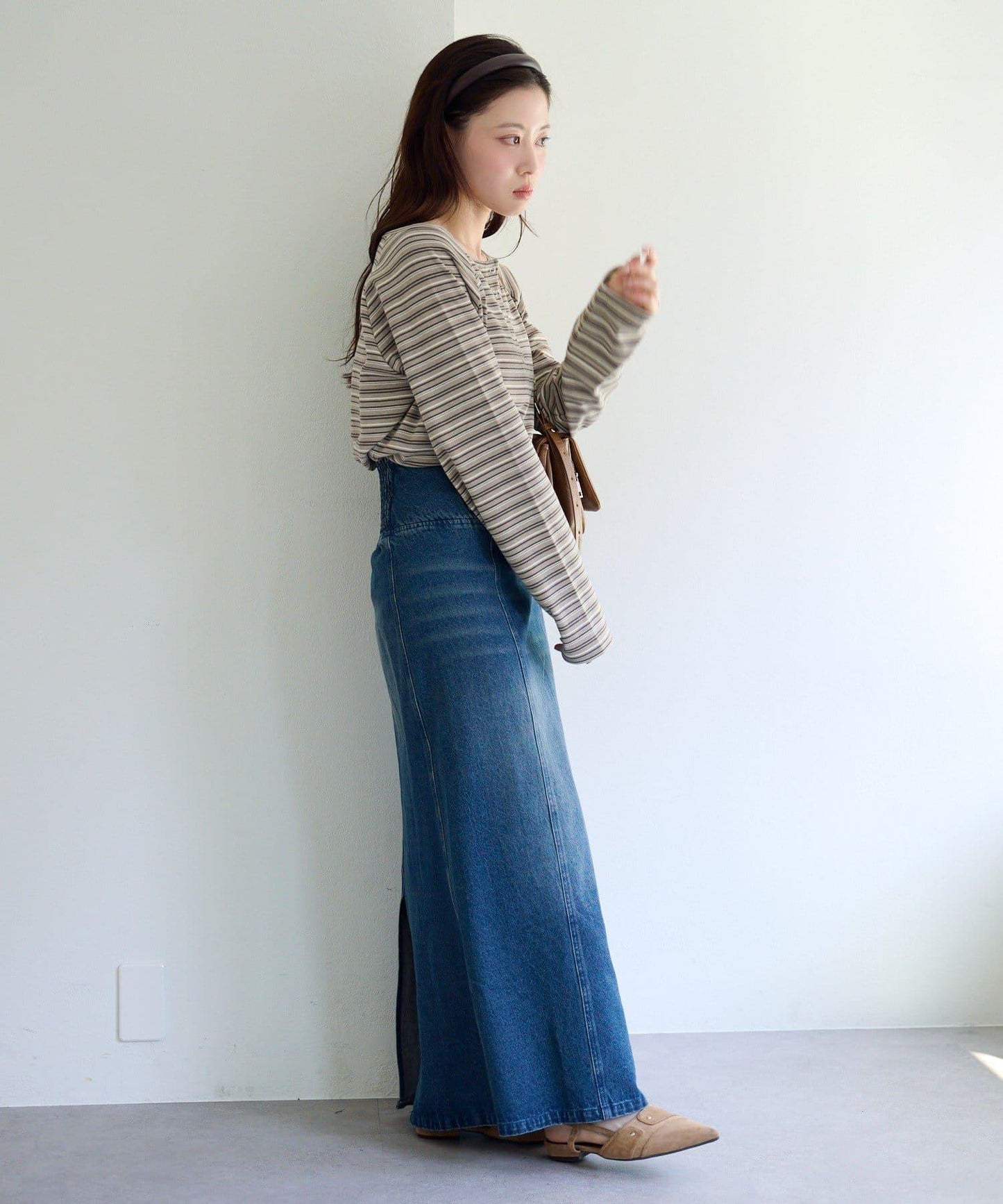 插肩露肩設計 TEE T恤