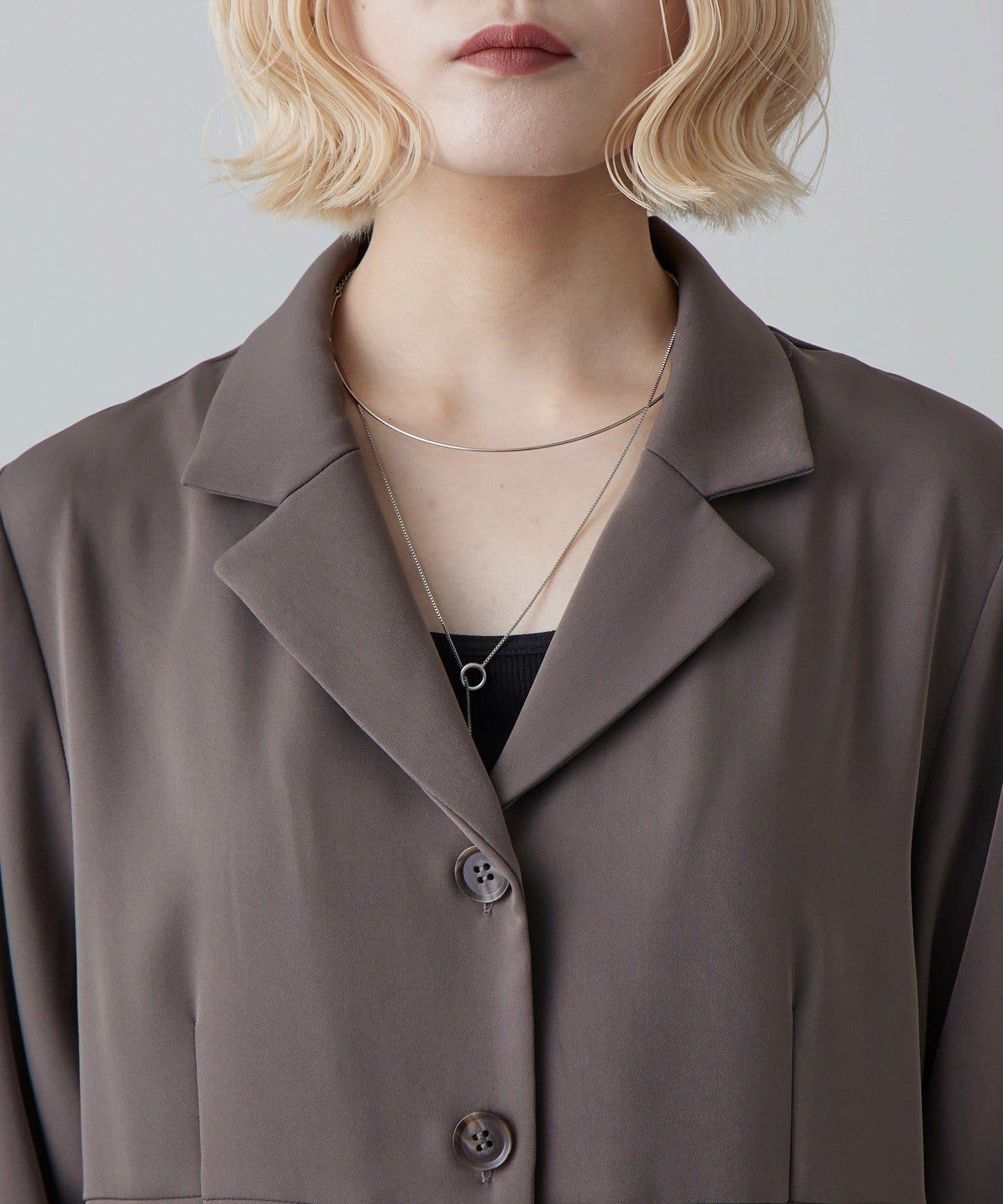 袖口繫帶設計 襯衫夾克