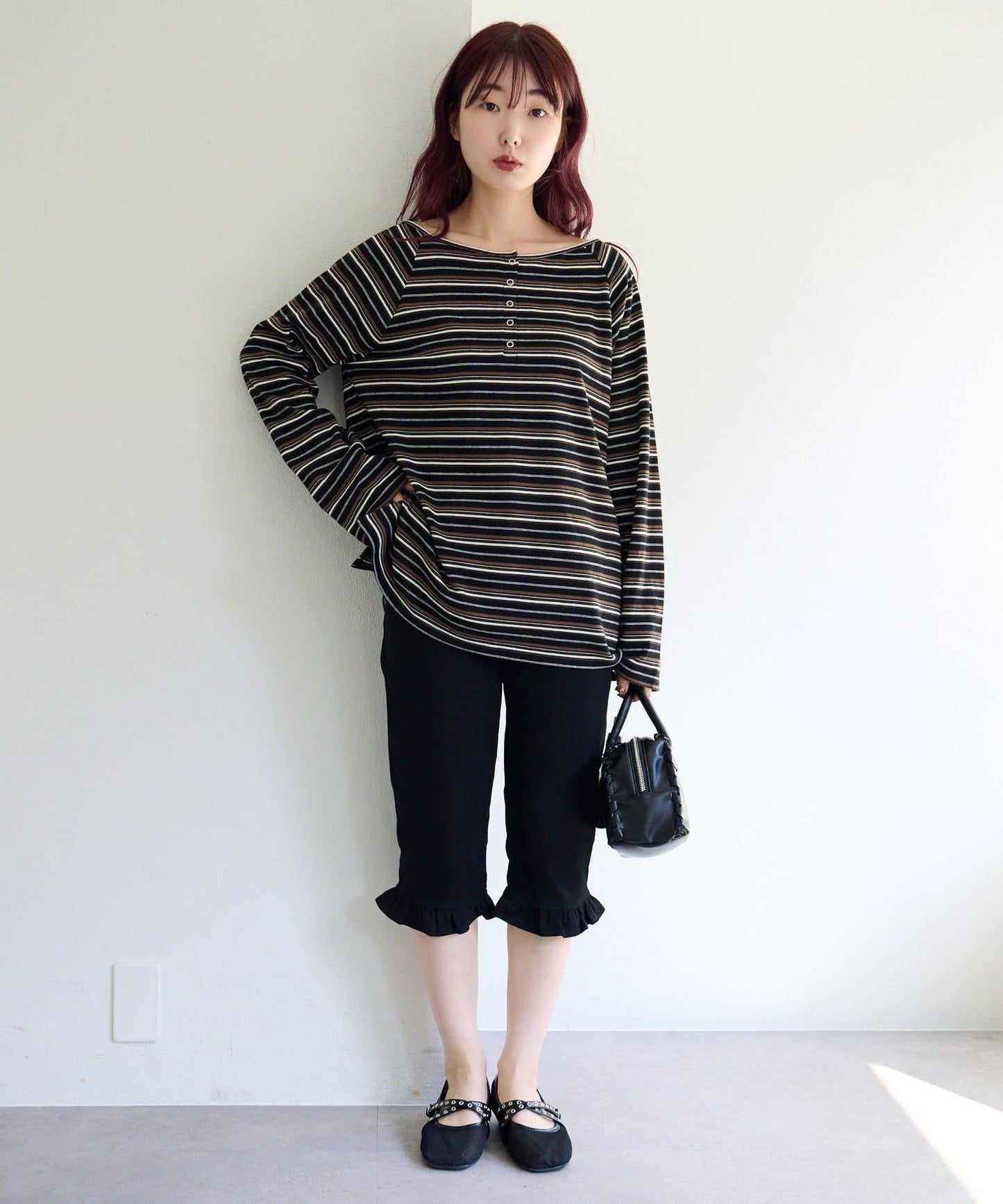 插肩露肩設計 TEE T恤