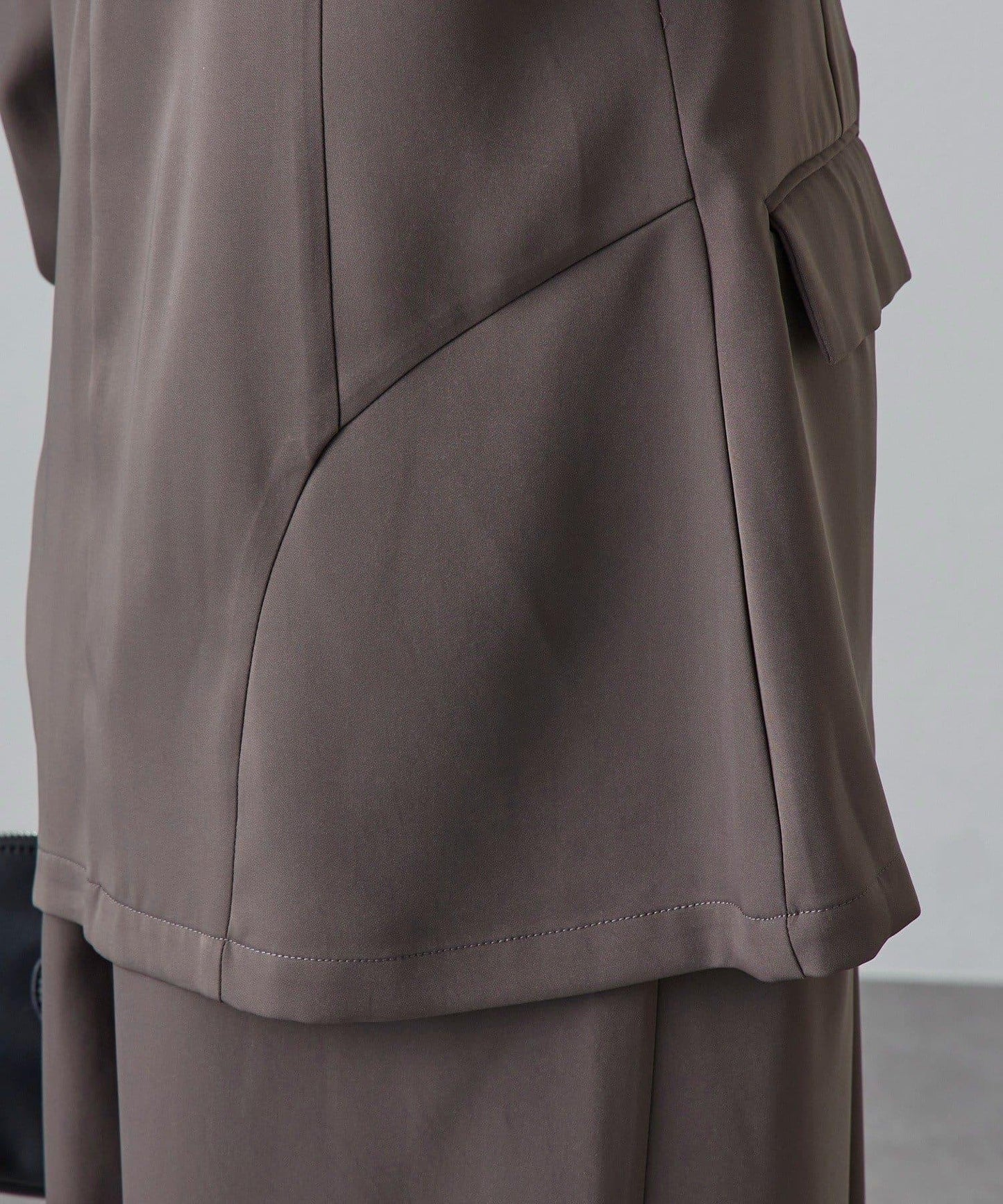 袖口繫帶設計 襯衫夾克