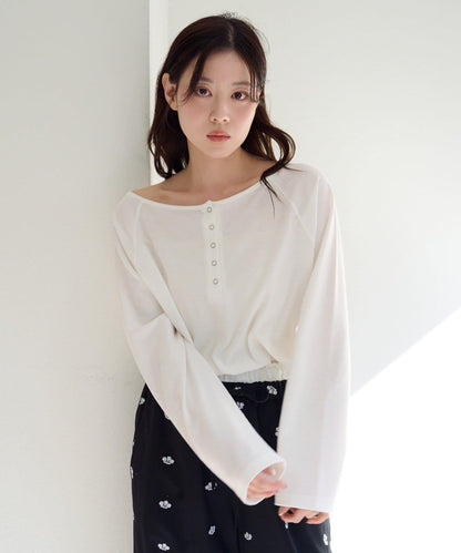 插肩露肩設計 TEE T恤